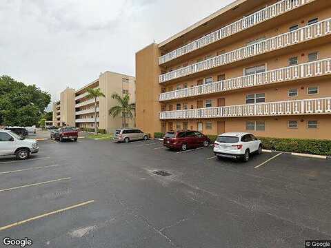 14Th, HALLANDALE BEACH, FL 33009