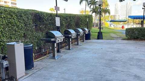 Parkview, HALLANDALE BEACH, FL 33009