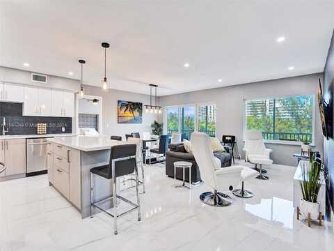 Diplomat, HALLANDALE BEACH, FL 33009