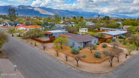 Linden, TUCSON, AZ 85716