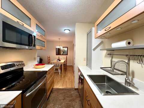 10Th, SAINT PAUL, MN 55102