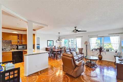 Diplomat, HALLANDALE BEACH, FL 33009