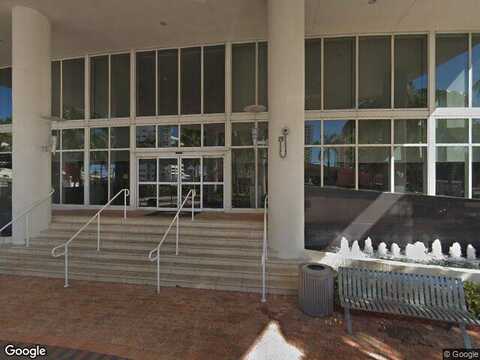 Ocean, HALLANDALE BEACH, FL 33009