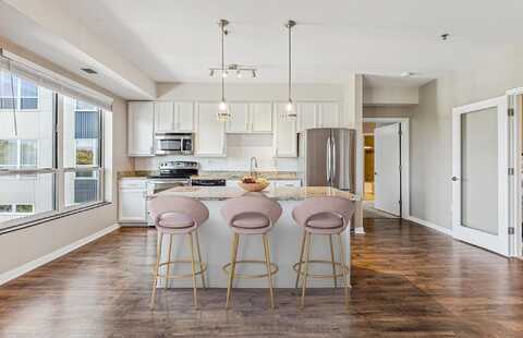5Th, HOPKINS, MN 55305