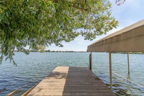 Schooner, MOSES LAKE, WA 98837