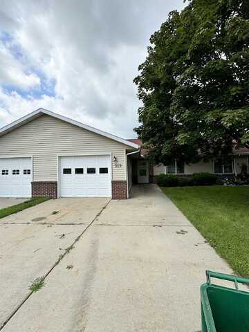 Golden Grove, EVANSVILLE, WI 53536