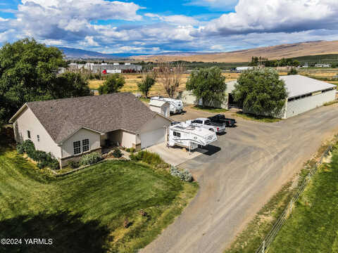 Latigo, YAKIMA, WA 98901