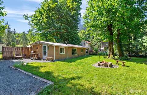 Mountain Loop, GRANITE FALLS, WA 98252