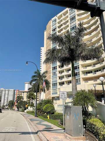 Ocean, HALLANDALE BEACH, FL 33009