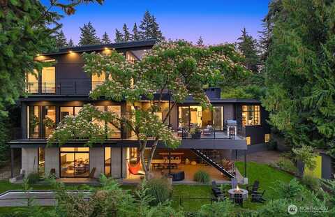 102Nd, BELLEVUE, WA 98004