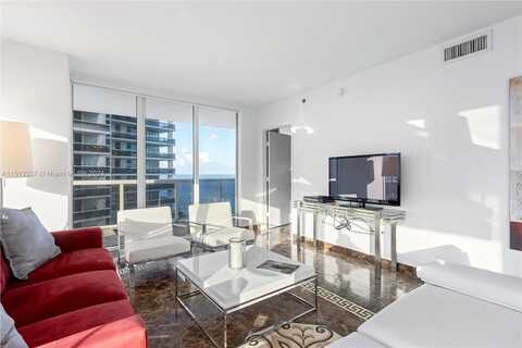 Ocean, HALLANDALE BEACH, FL 33009