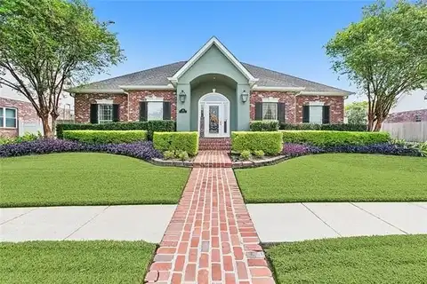 105 LAURA Lane, Destrehan, LA 70047