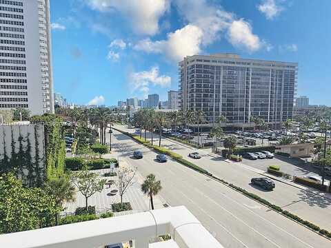 Ocean, HALLANDALE BEACH, FL 33009