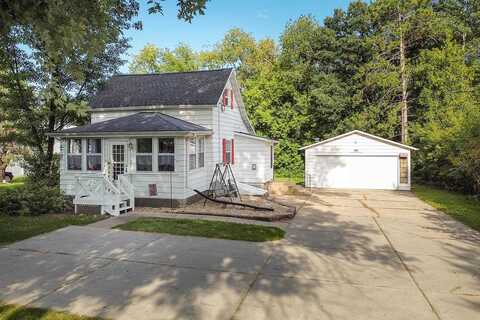 Menhall, EDGERTON, WI 53534