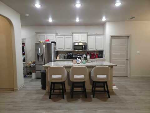 90Th, LUBBOCK, TX 79424