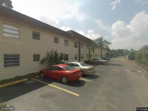 24Th, LAUDERDALE LAKES, FL 33313