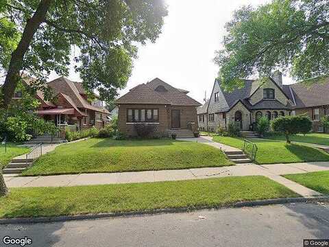 16Th, MILWAUKEE, WI 53209