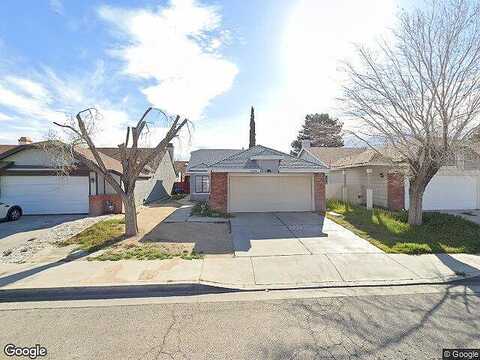 12Th, PALMDALE, CA 93550