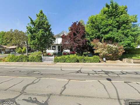 Main, ASHLAND, OR 97520