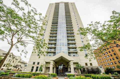 Prospect, MILWAUKEE, WI 53202
