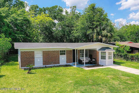 Lincoln W Circle, Jacksonville, FL 32209