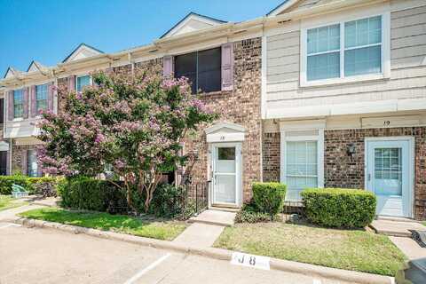 Carriagehouse Lane #J8, Garland, TX 75040