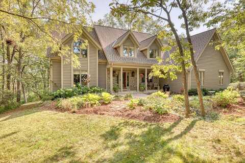 Hickory Hollow, DELAFIELD, WI 53018