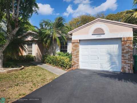 13955 Langley Pl, Davie, FL 33325