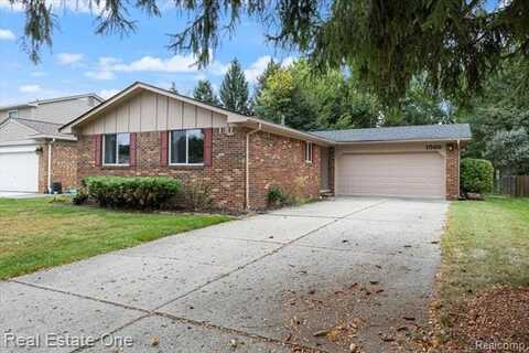 1568 CRIMSON Drive, Troy, MI 48083