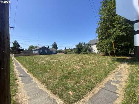 312 E 2ND ST, Newberg, OR 97132