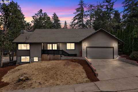 581 S 68TH PL, Springfield, OR 97478