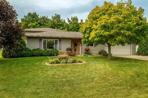 1410 Bea Ann Drive, Dodgeville, WI 53533