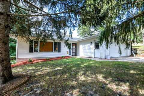 N2693 Oakwood Drive, Lodi, WI 53555