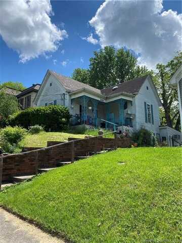 319 E Walnut Street, Corydon, IN 47141