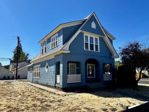 243 N Holly Street, Medford, OR 97501