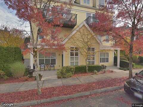 18Th Ave Ne # B, ISSAQUAH, WA 98029