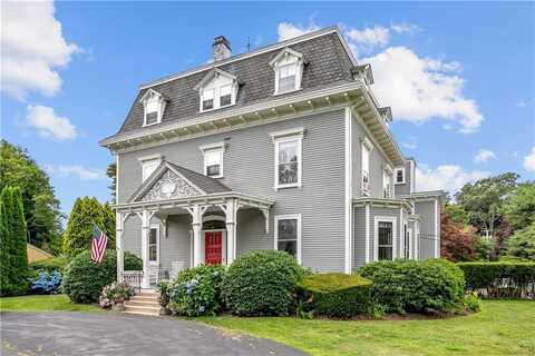 1 Red Cross Avenue, Newport, RI 02840