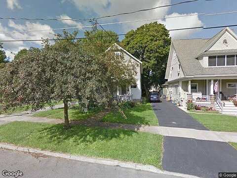 Broadway, ONEIDA, NY 13421