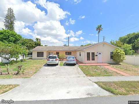 12Th, DANIA, FL 33004