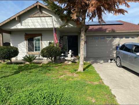 668 E Lakeview Avenue, Woodlake, CA 93286