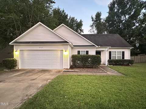 5723 Scarecrow Court, Fayetteville, NC 28314