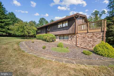 215 SKYLINE DRIVE, READING, PA 19606