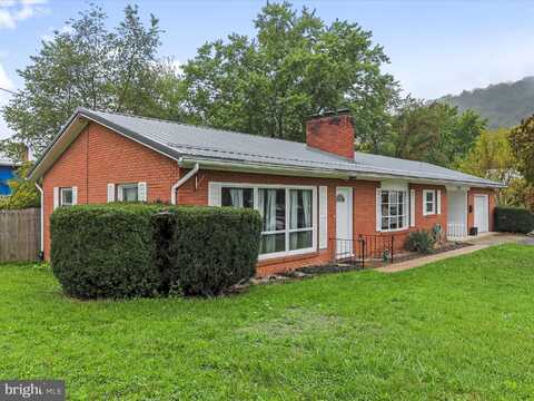 31 S JOHN STREET, BERKELEY SPRINGS, WV 25411