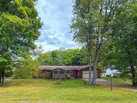 144 N Crestview, Gwinn, MI 49841