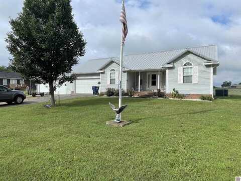 115 Meadowbrook Dr., Cadiz, KY 42211