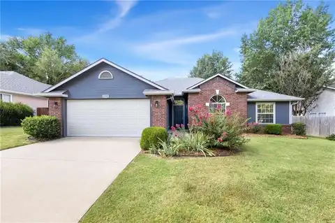 1787 N Hunters Ridge, Fayetteville, AR 72701