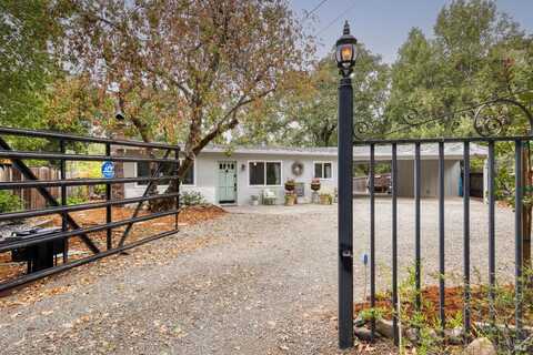 4151 Wake Robin Drive, Glen Ellen, CA 95442