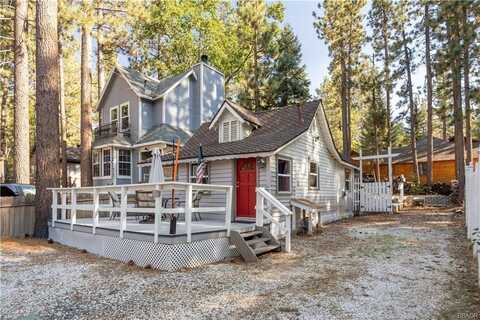 42627 Cedar Avenue, Big Bear Lake, CA 92315