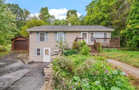 141 Winnie Avenue, Ravena, NY 12143