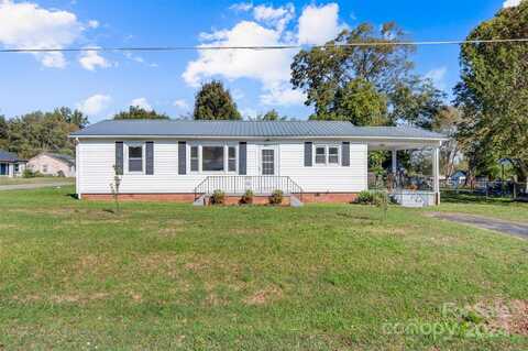 2908 13th Avenue SW, Hickory, NC 28602